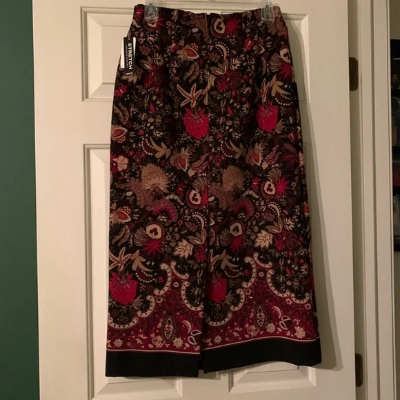 Size 8P NTW machine washable skirt - Picture 2 of 8